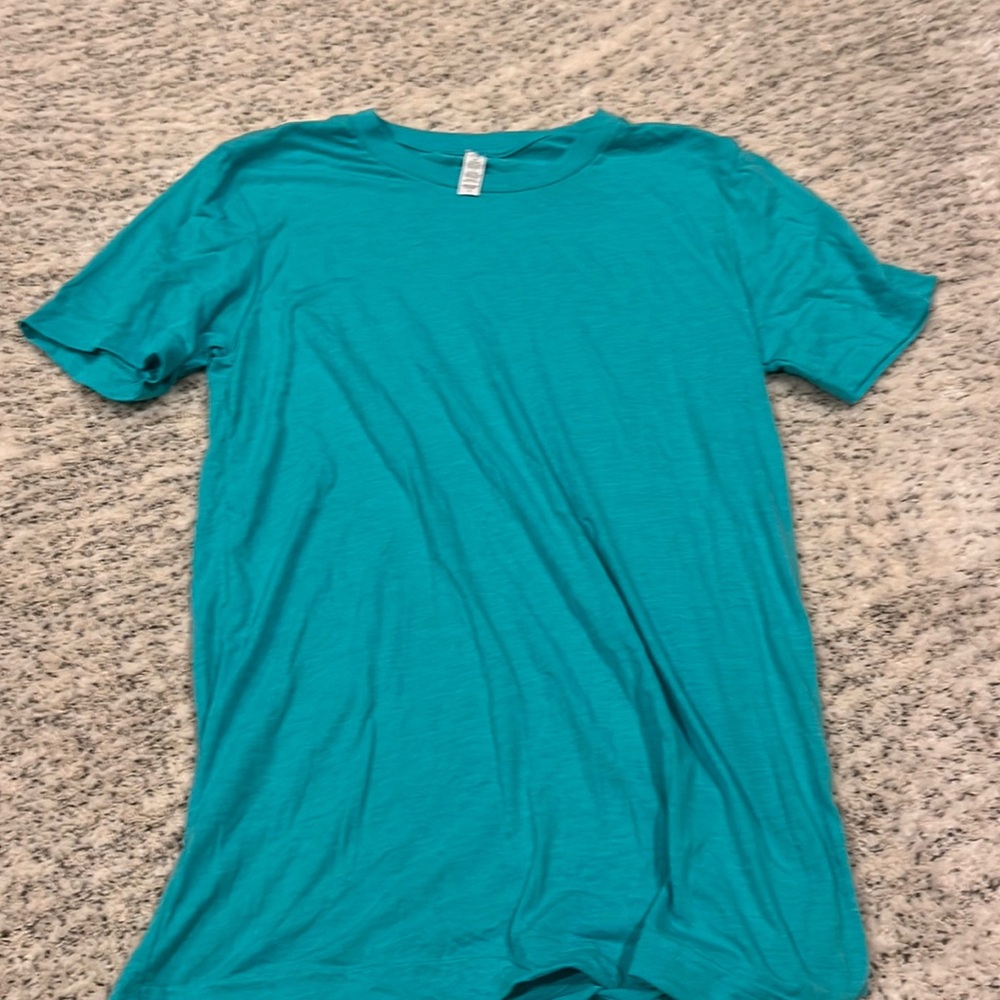 Small tee